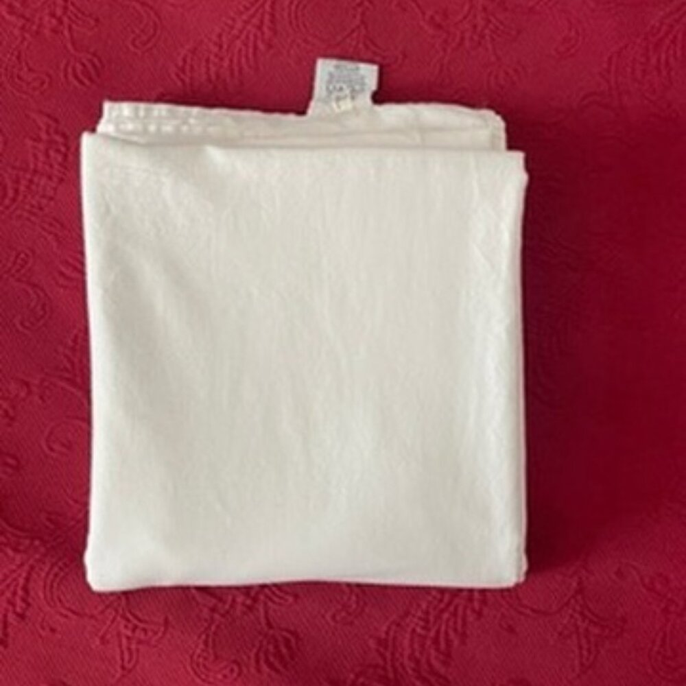 Ugg 100% Egyptian Cotton Queen Size Flat Sheet EUC